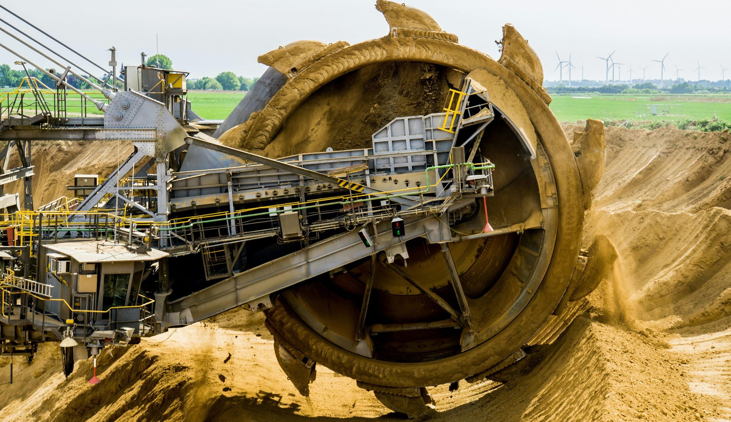 El Papel de la Automatización en la Minería Moderna